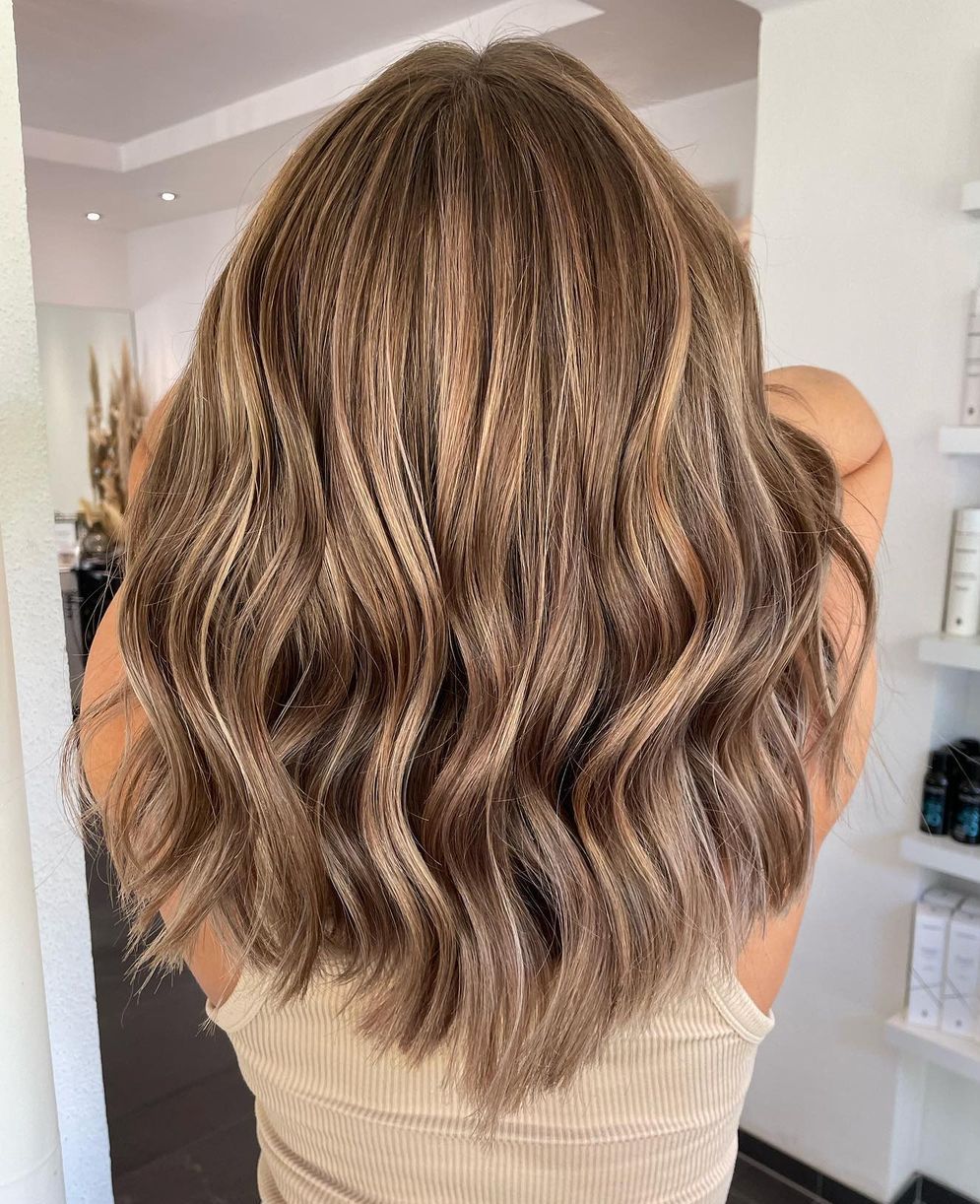 Golden Beige Brown Hair Color Idea